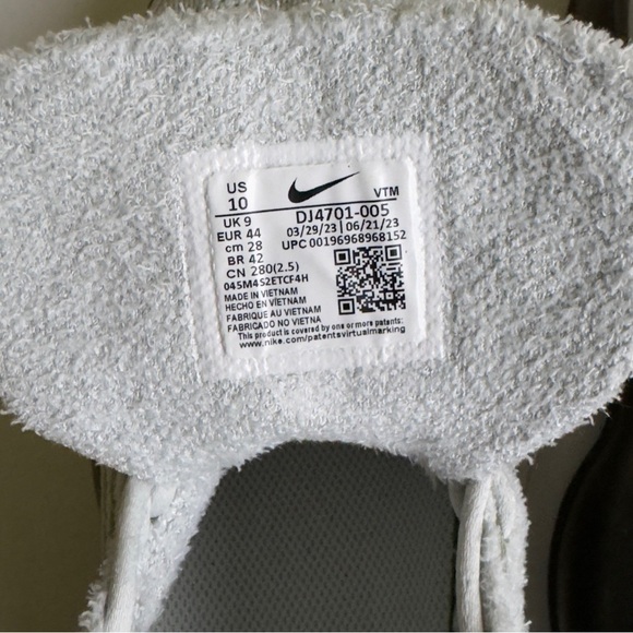 Air Max Scorpion Flyknit 'Light Silver Bronzine' 2023 - Picture 10 of 10